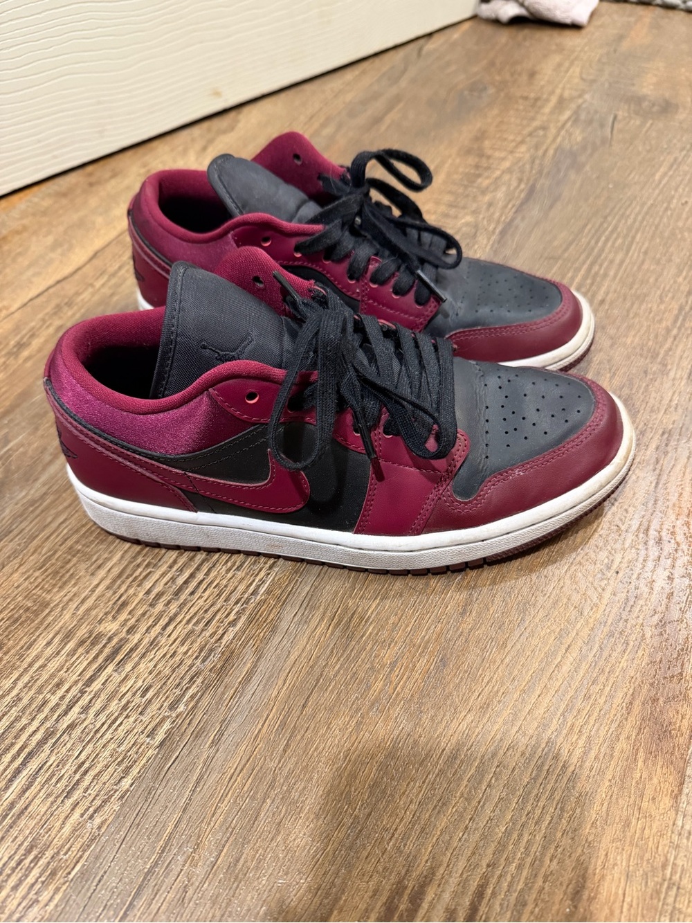 Nike Low Top Air Jordans Women’s size 8